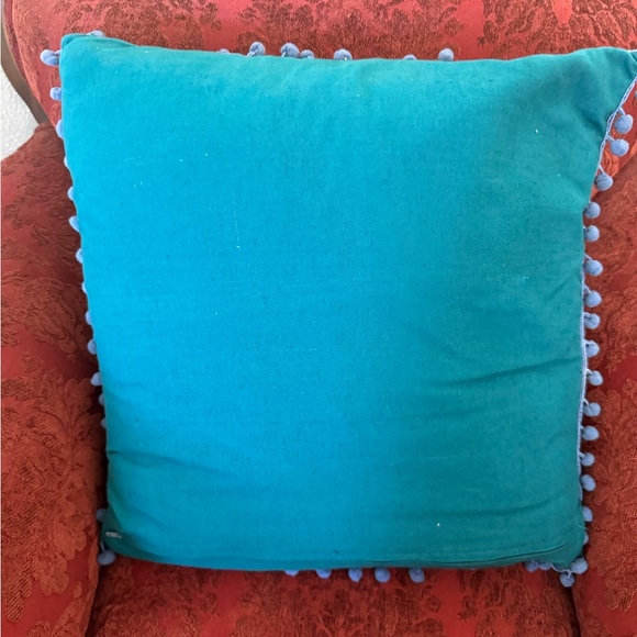 Throw pillow - Picture 2 of 2